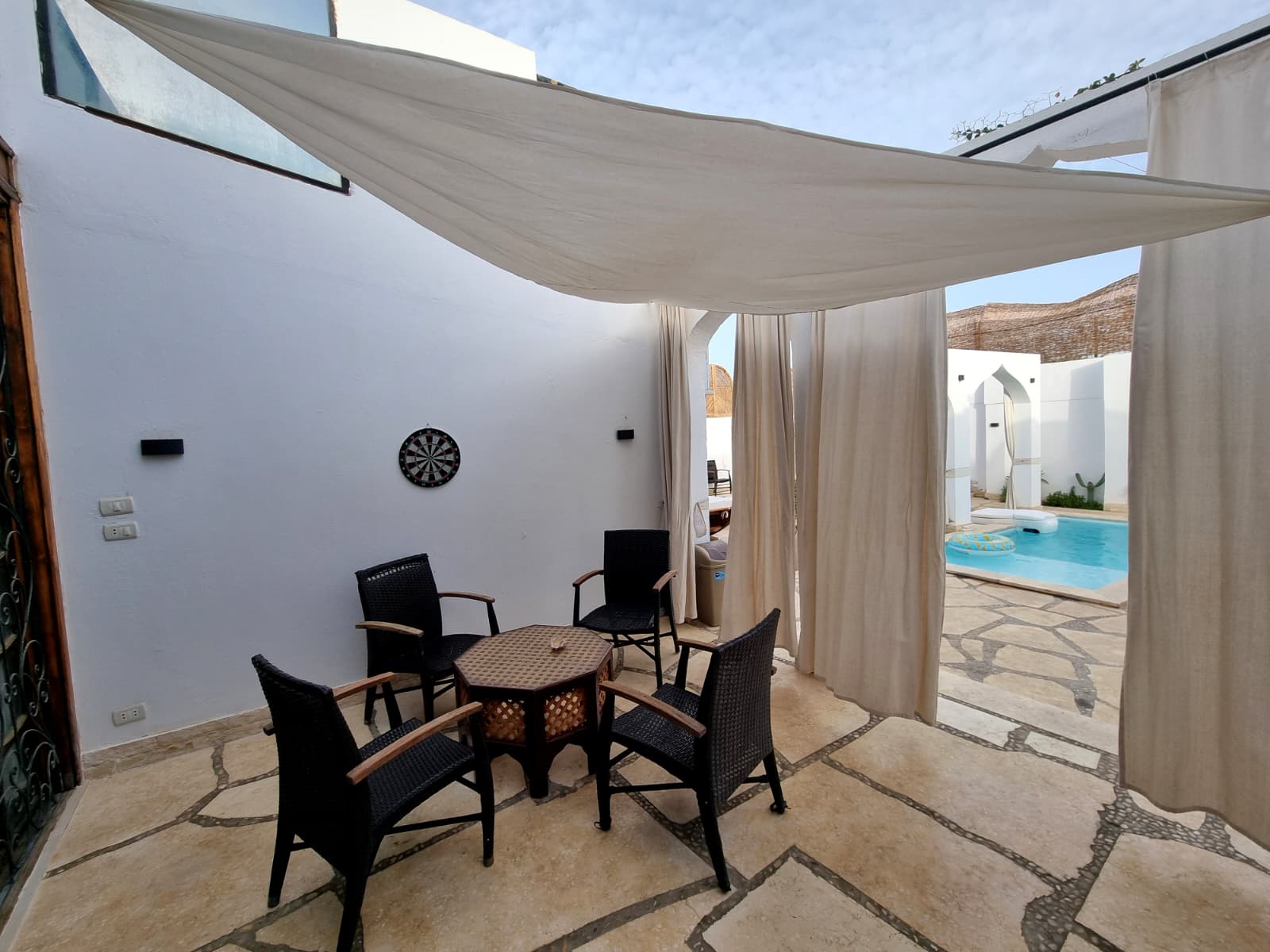 Villa & Pool