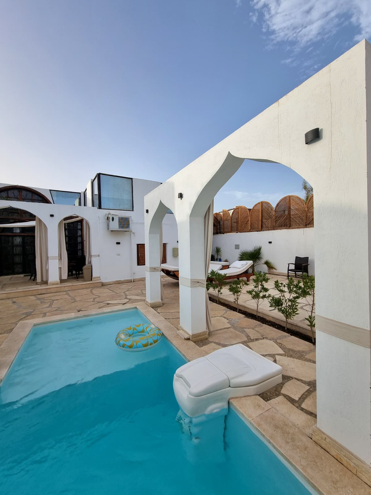 Villa & Pool